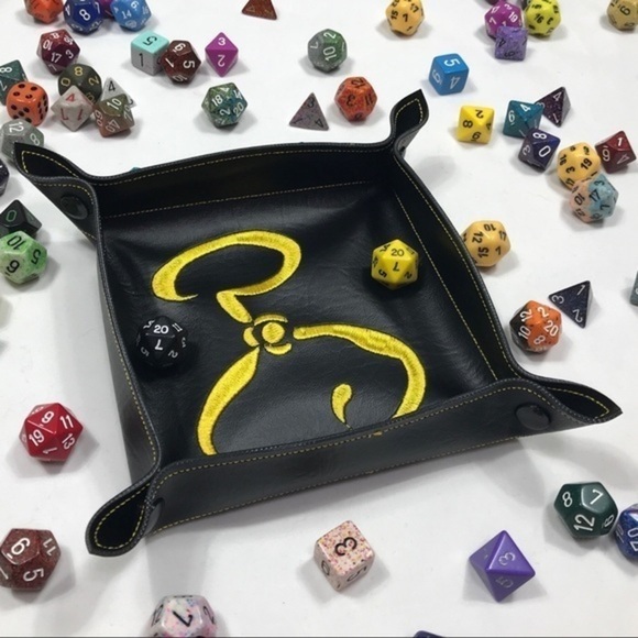 The King in Yellow Dice Tray - Black - Picture 2 of 9